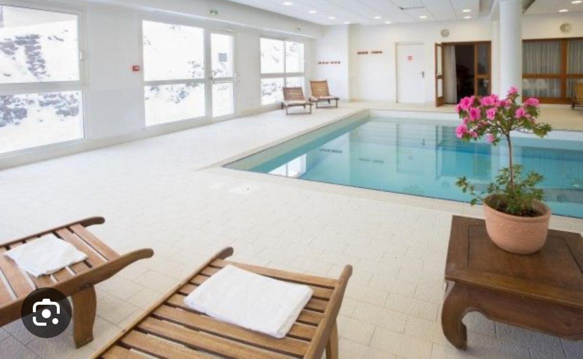 Appartement 4 Personnes Avec Piscine Interieure Puy-Saint-Vincent Ngoại thất bức ảnh
